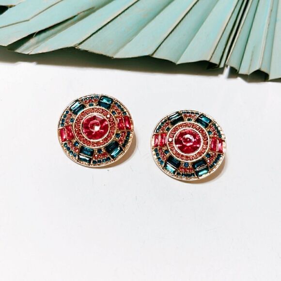 Crystal decor stud earrings S34 - Picture 2 of 5